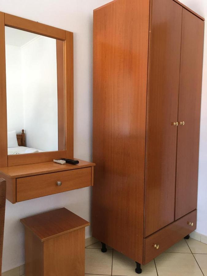 Spilea Apartments Himare Ngoại thất bức ảnh