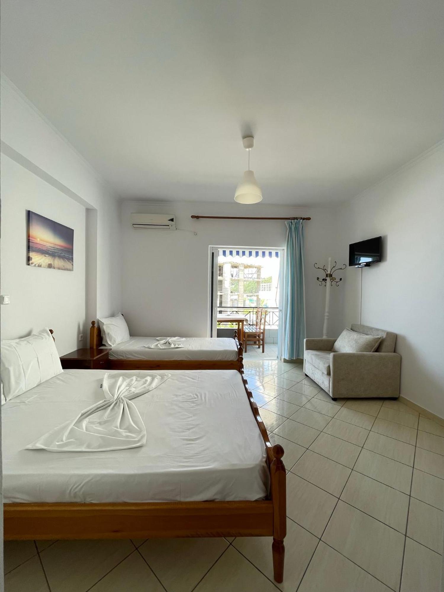 Spilea Apartments Himare Phòng bức ảnh