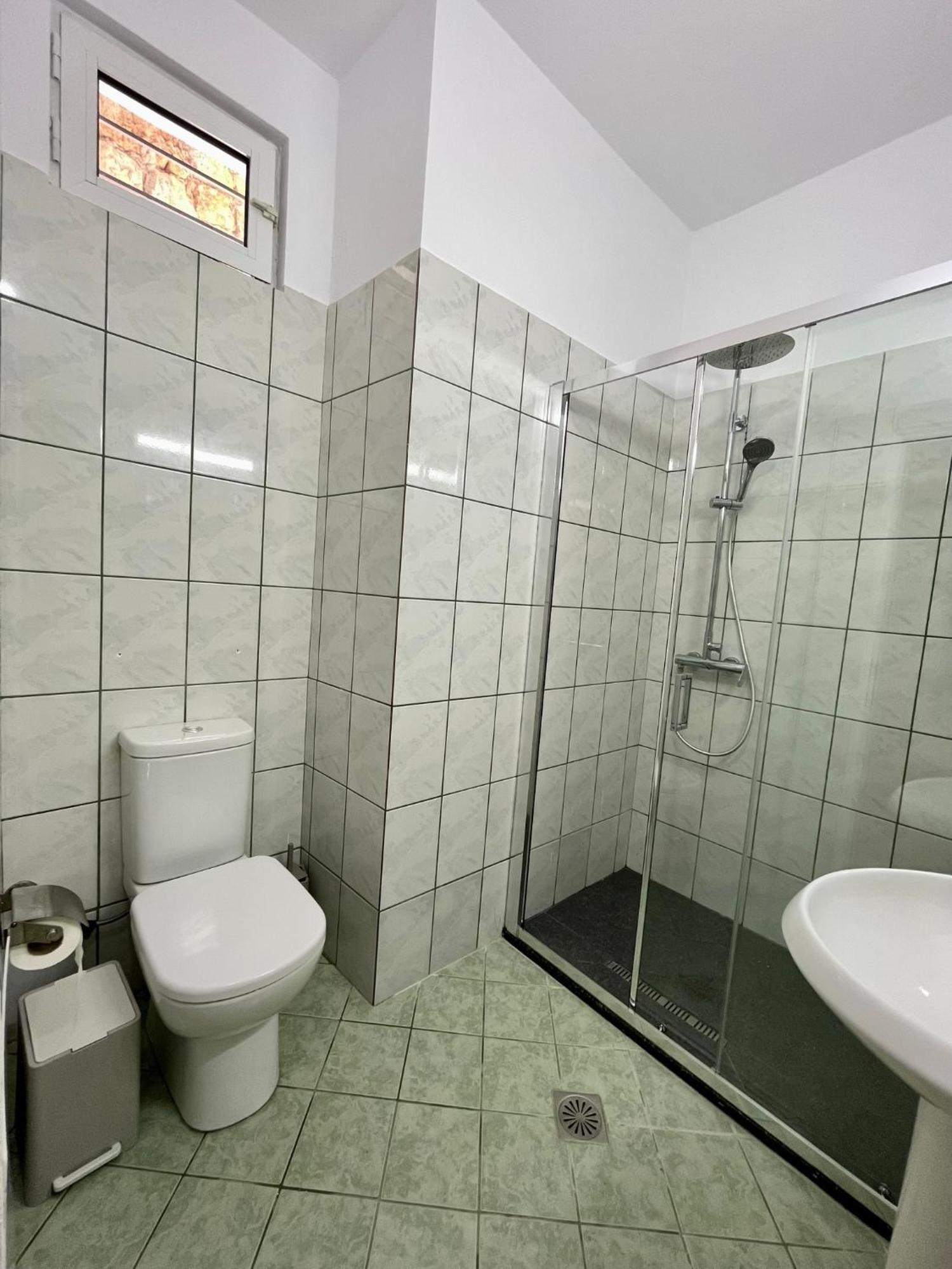 Spilea Apartments Himare Phòng bức ảnh